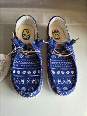 Hey Dude Wendy Shoes Womens 9 Blue White Hanukkah Sweater Comfort Loafers SB1